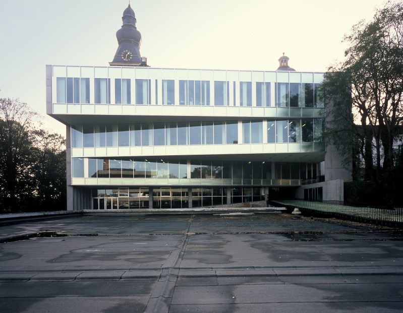 018 Faculty Of Economics Ghent North Facade From Path Hans Werleman