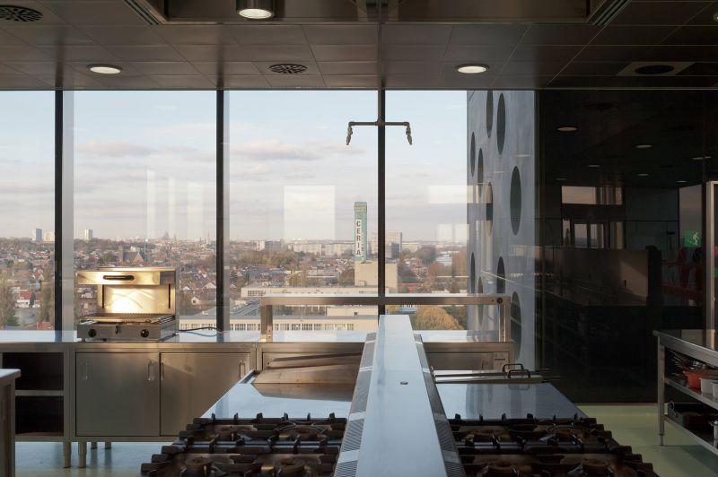 042 Kitchentower Brussels 20111102parthesius700 4131