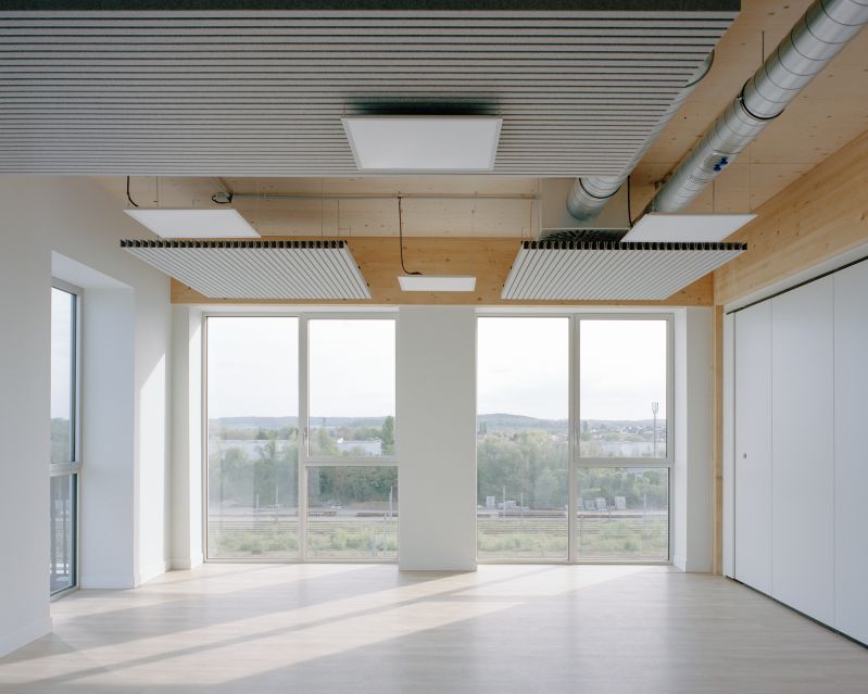 257 Lens Cmaxime Delvaux 11