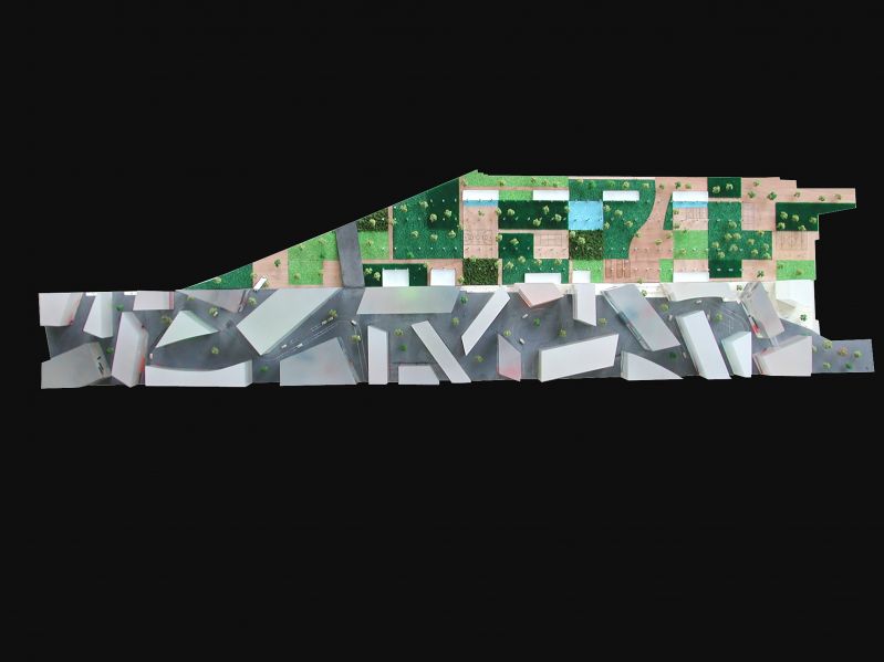 052 Tolbiac Model 02